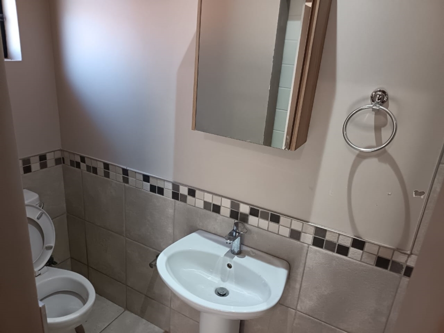 To Let 3 Bedroom Property for Rent in Spitskop SH Free State